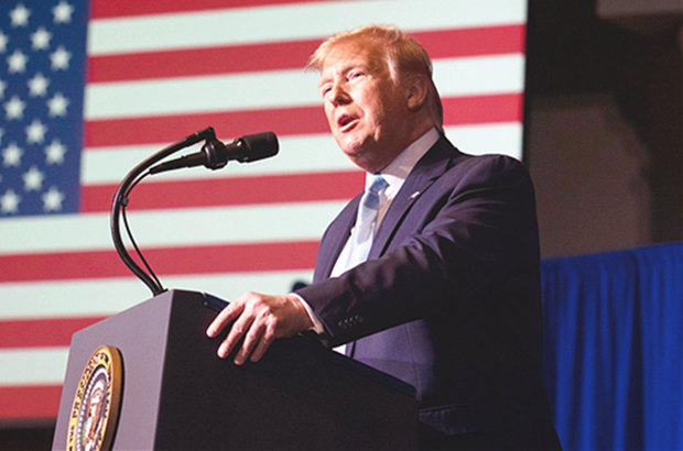 特朗普“炮轰”美最高法院：关税受挫后预测出生公民权案裁决