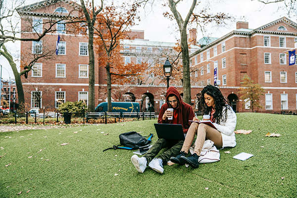 美国产子后孩子美籍身份可带来的诸多优势